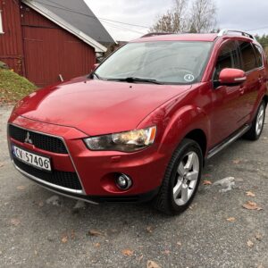 Mitsubishi Outlander  2010 Mod, Automat, 2,0 bensin, 147hk,  2x4, km 203.300,  EU ok til feb 2026, defekt eksosrør