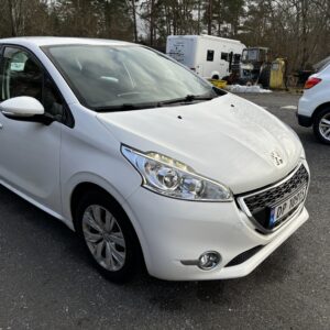 Peugeot 208, EU ok mars 2026, klukking understell, høyt oljeforbruk