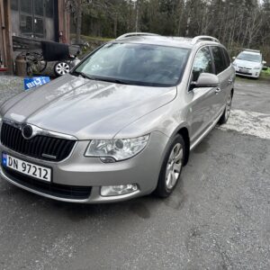 Skoda Superb, Motorlampe