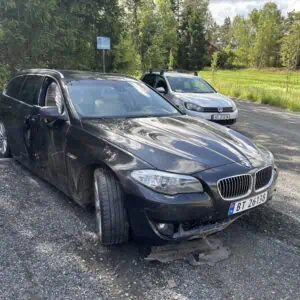BMW 523i, kollisjonsskadet