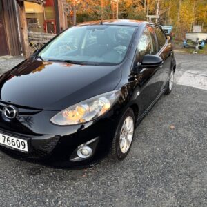 Mazda 2 ,2012 mod, Km 118.500 ! 3 knekte fjærer.