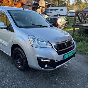 Peugeot Partner EL-bil, kun 52,200 km  EUok til juni 2027, bra bil !