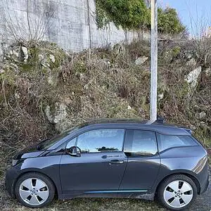 BMW i3, div feil. Må hentes i nærheten av Arendal