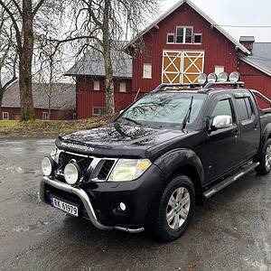Navara 2013 mod, 5 seter, Er sveisa i ramma av Nissan, 370.000km, EU ok , div feil