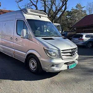 Mb Sprinter, Automat, har kabel for 220v, kjølagregat, må på EU, div feil