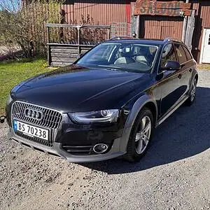 Audi A4 Allroad 2011 mod, 2,0 Ben, Automat, Navi, Bankelyd i motor.