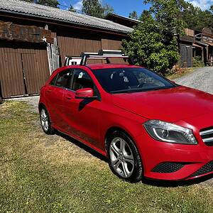 Mercedes Benz A180 CDI, Manuell, Xenon, Motor-og glødelampe lyser, går på 3 syl, sannsylig dyseproblem