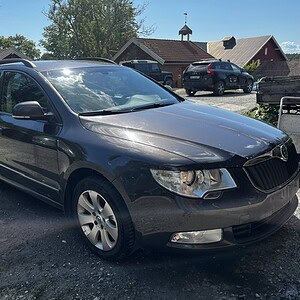 Skoda Superb man. EU OK 02.2027. Mye rust og varsel på partikkelfilter