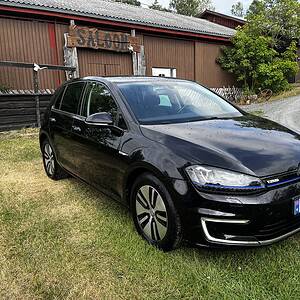 VW e-Golf, 68904km, Navigasjon, DAB, ryggekamera EU OK 04.28 - Kollisjonsskadet venstre side!