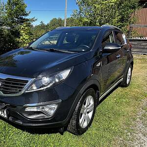 Kia Sportage manuell, elektrisk takluke, ryggekamera. Led bar. Må på EU kontroll!