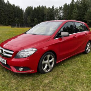 Mercedes Benz B200CDI, manuell, kun 77480km! EU OK 11.27 Defekt clutch