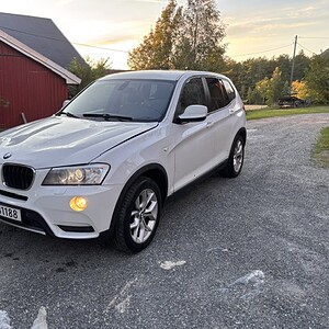 BMW  X3 Drive 20D, 2011 mod, Automat, 4x4, Panorama, Navi, ryggek, EU ok  til april 2027. Bulka panser mm.