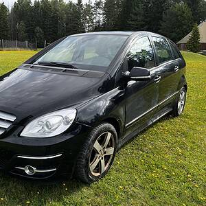 Mercedes Benz B180 Automat. Motorlampe – pga partikkelfilter