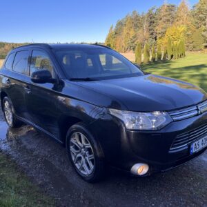 Mitsubishi Outlander PHEV. Navi, DAB, Media, Ryggekamera. EU OK 11.27