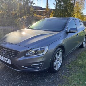 Volvo V60 D5 Twin Engine Hybrid DAB, Navi, Media. EU OK 02.27